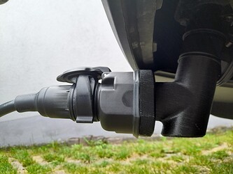 Angle adapter for trailer hitch Tesla Model X (Europe)