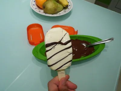 Eskimold, the printable eskimo ice cream mold!