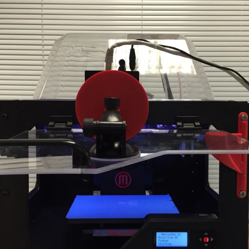 MakerBot 2X : Automatic Door Latch  – 3D printable model from Thingiverse